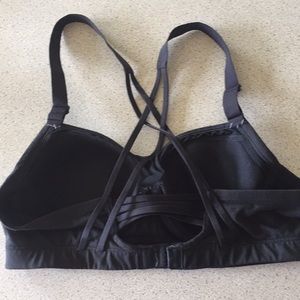 Victoria’s Secret VSX Sport Bra 34b